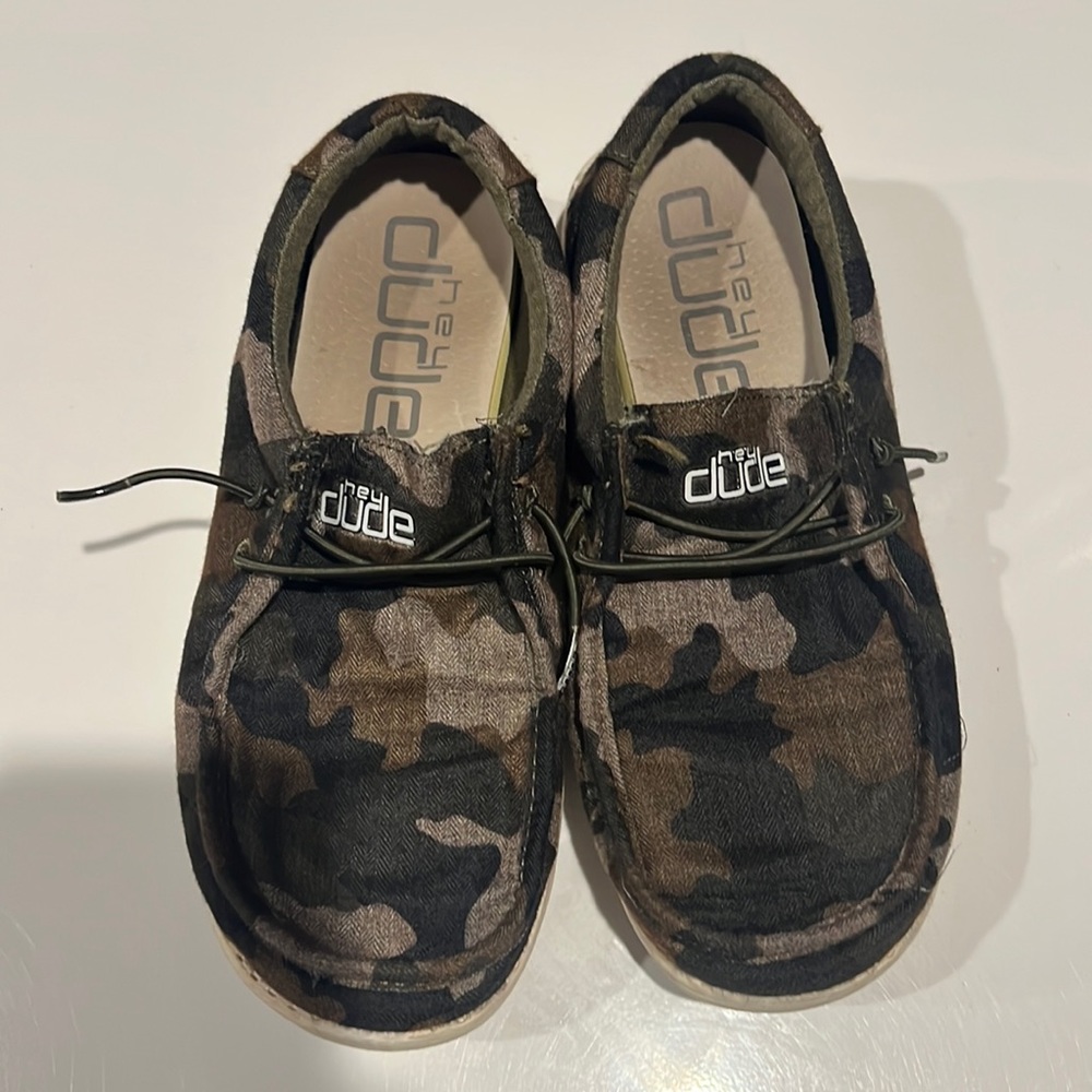 Boys Hey Dude shoes. Minor wear, but in great shape. Size 6-7.